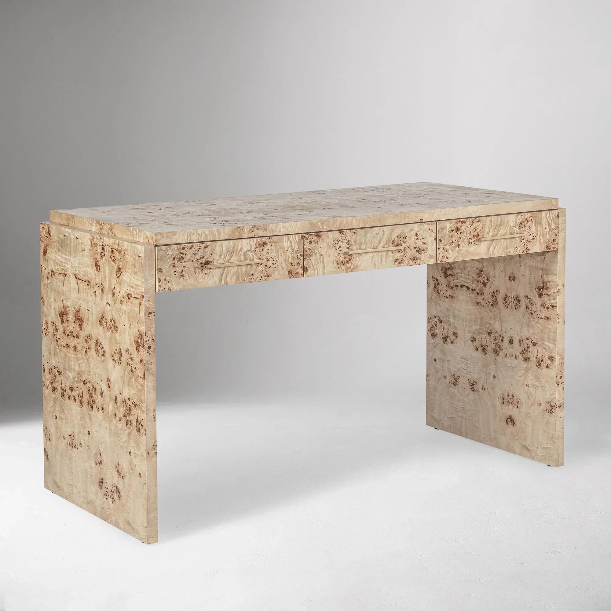 Finlo Desk