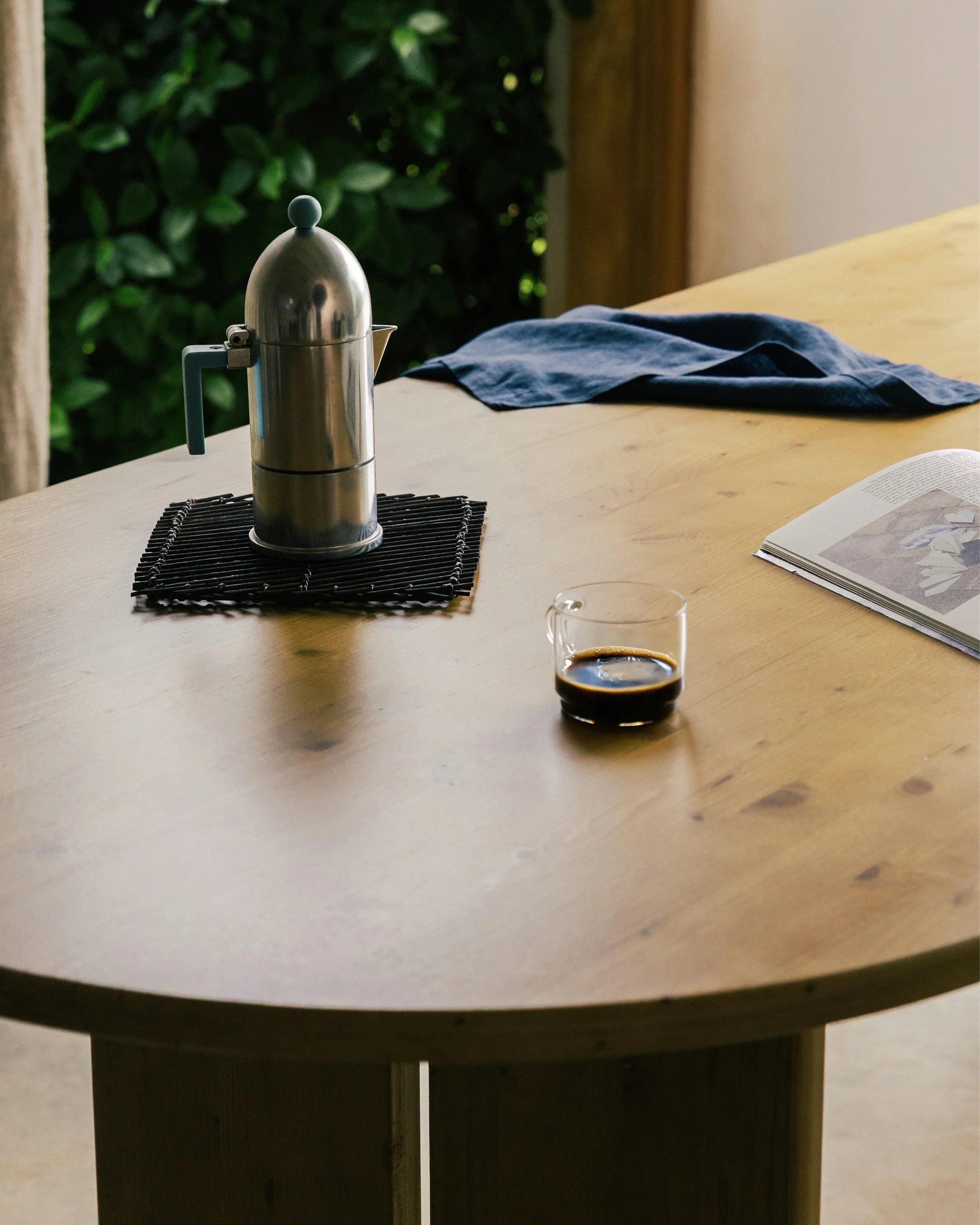 Solvia Dining Table