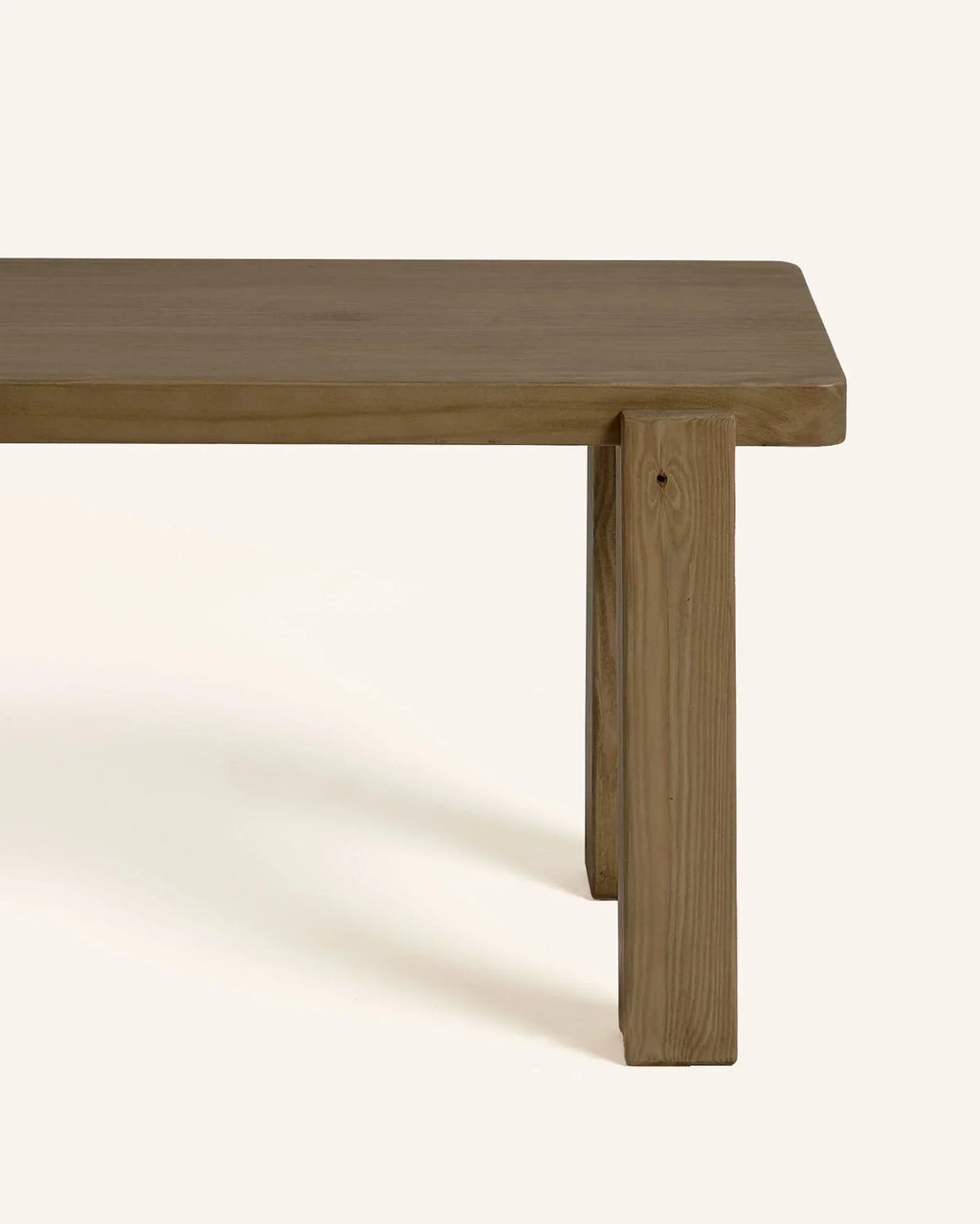 Elessa Bench