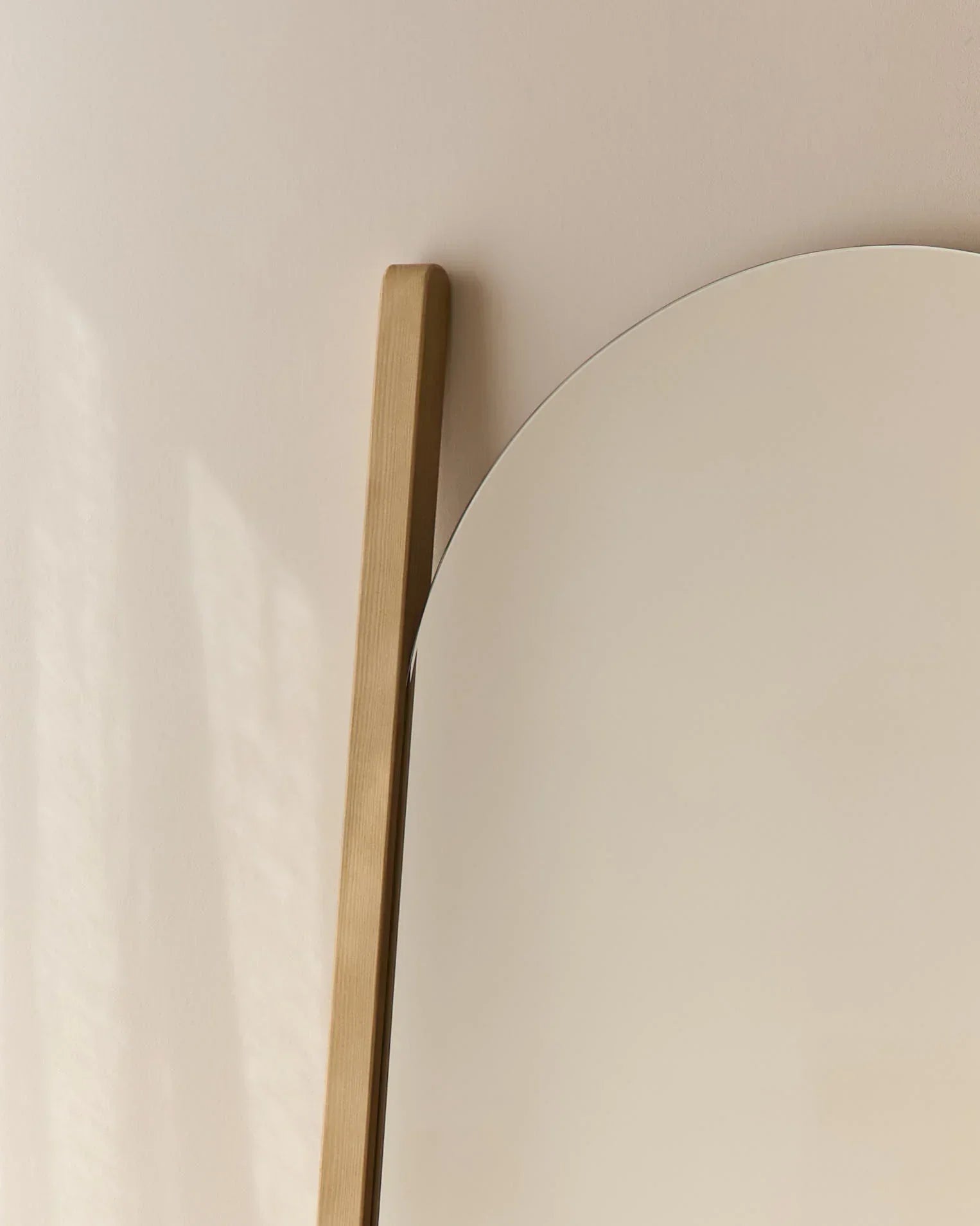 Noa Mirror