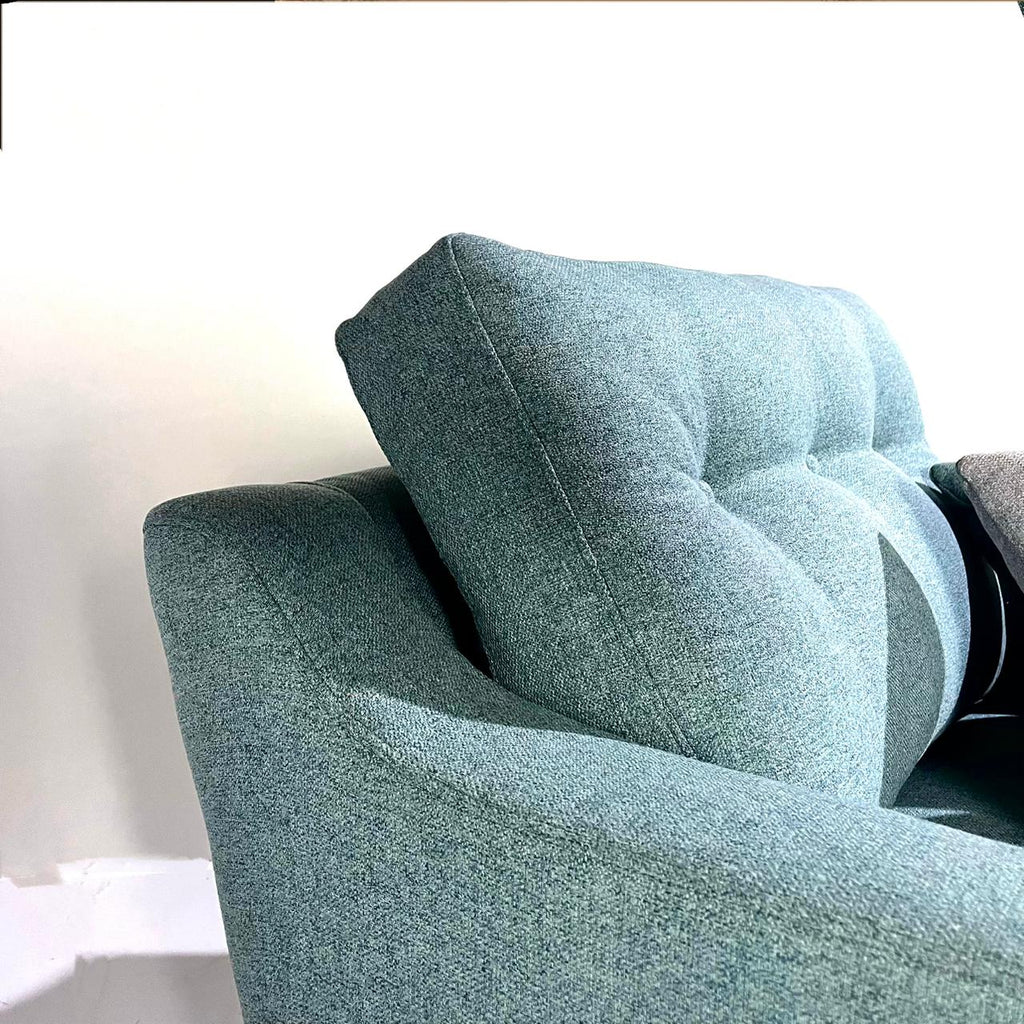 The Retro Love Seat
