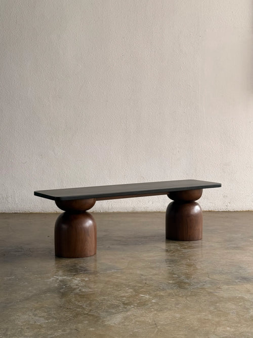 Ardó Bench