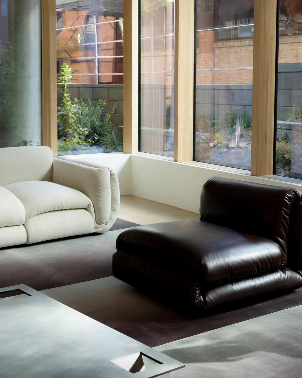 Lowe Chair