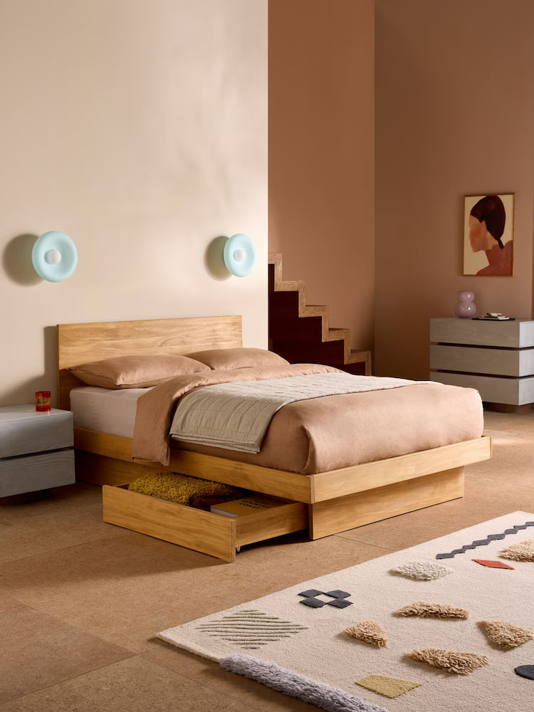Meiko Bed