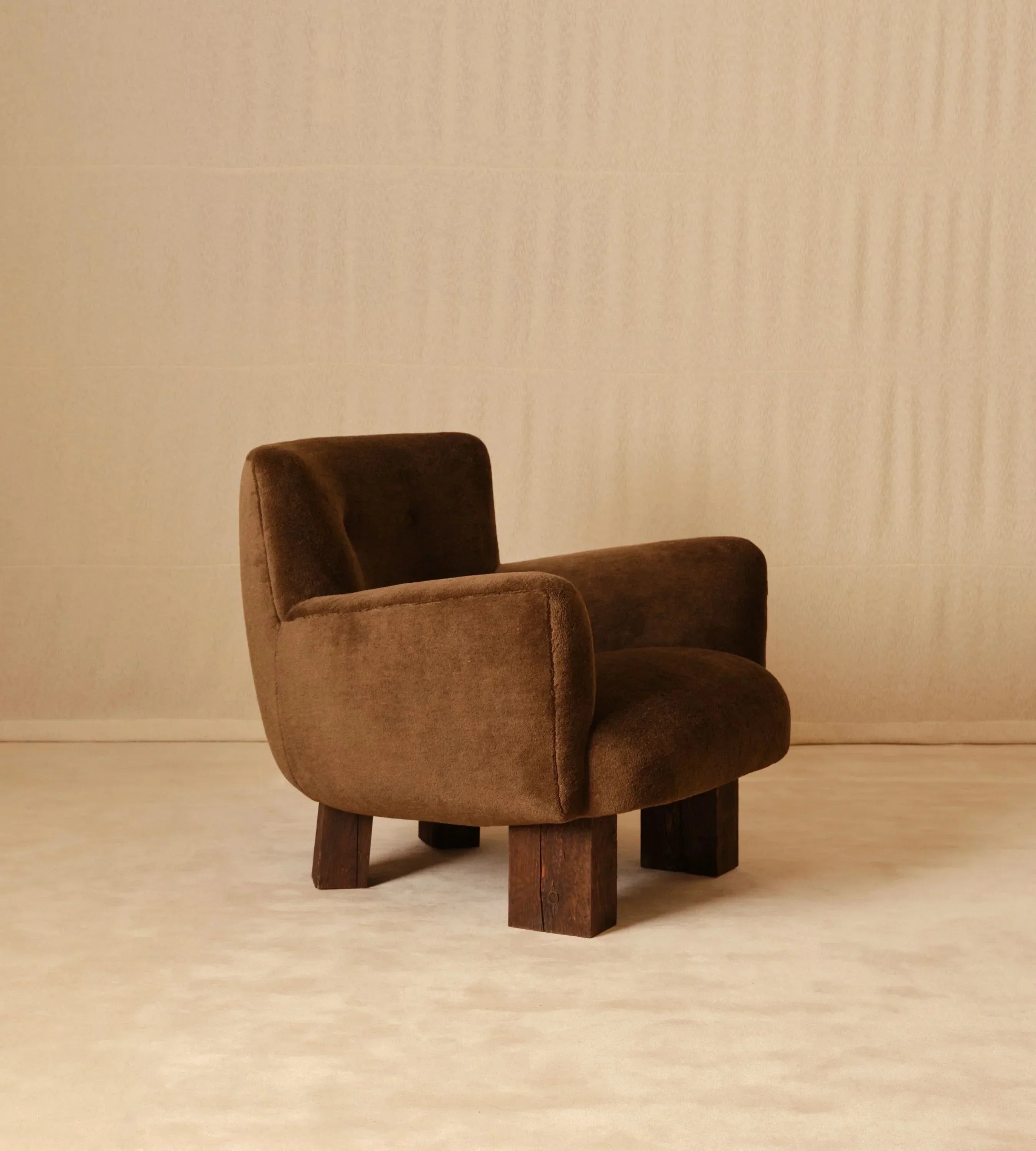 Valdera Armchair