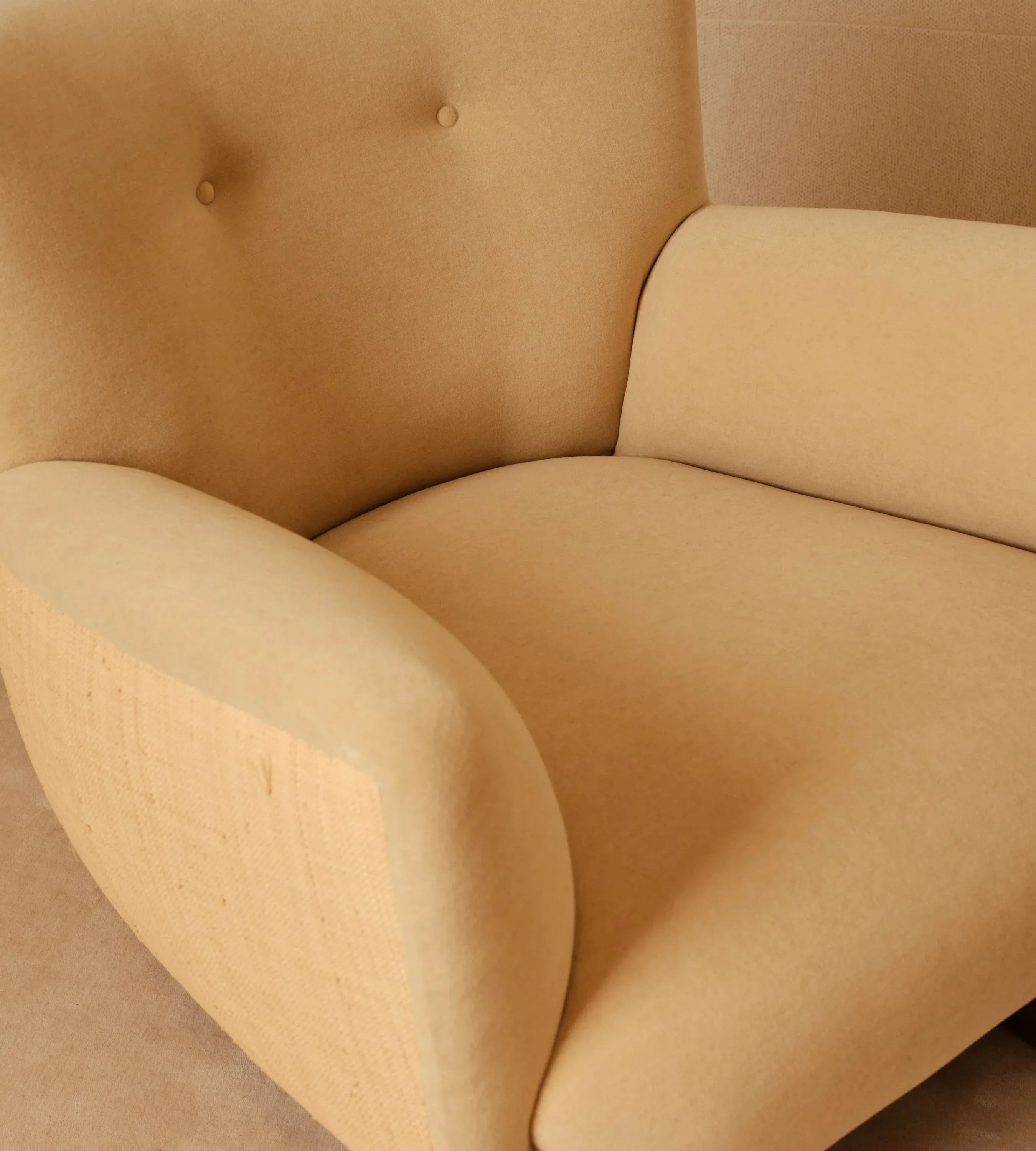 Valdera Armchair