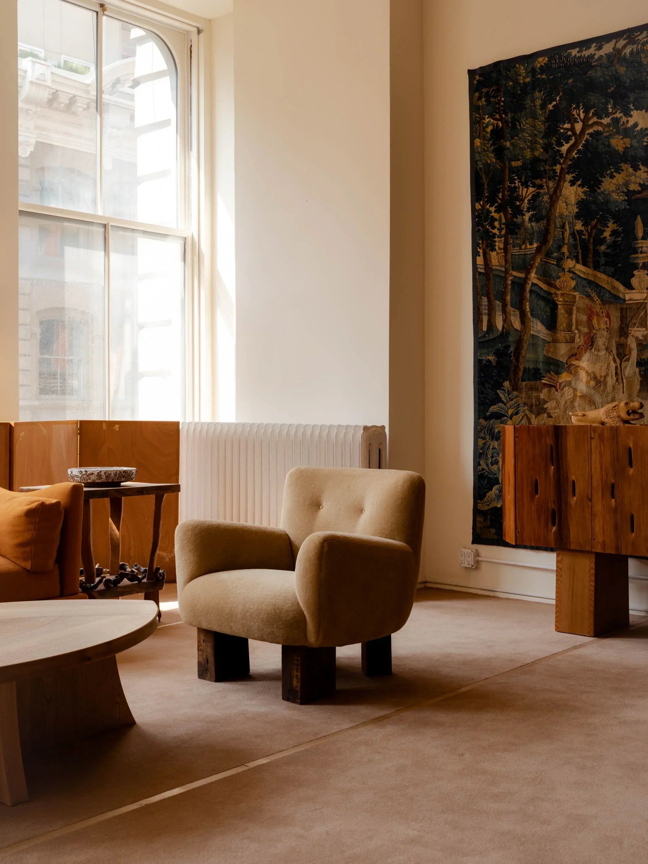 Valdera Armchair