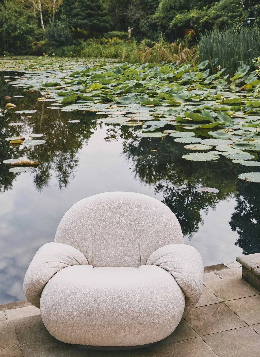 Velara Armchair
