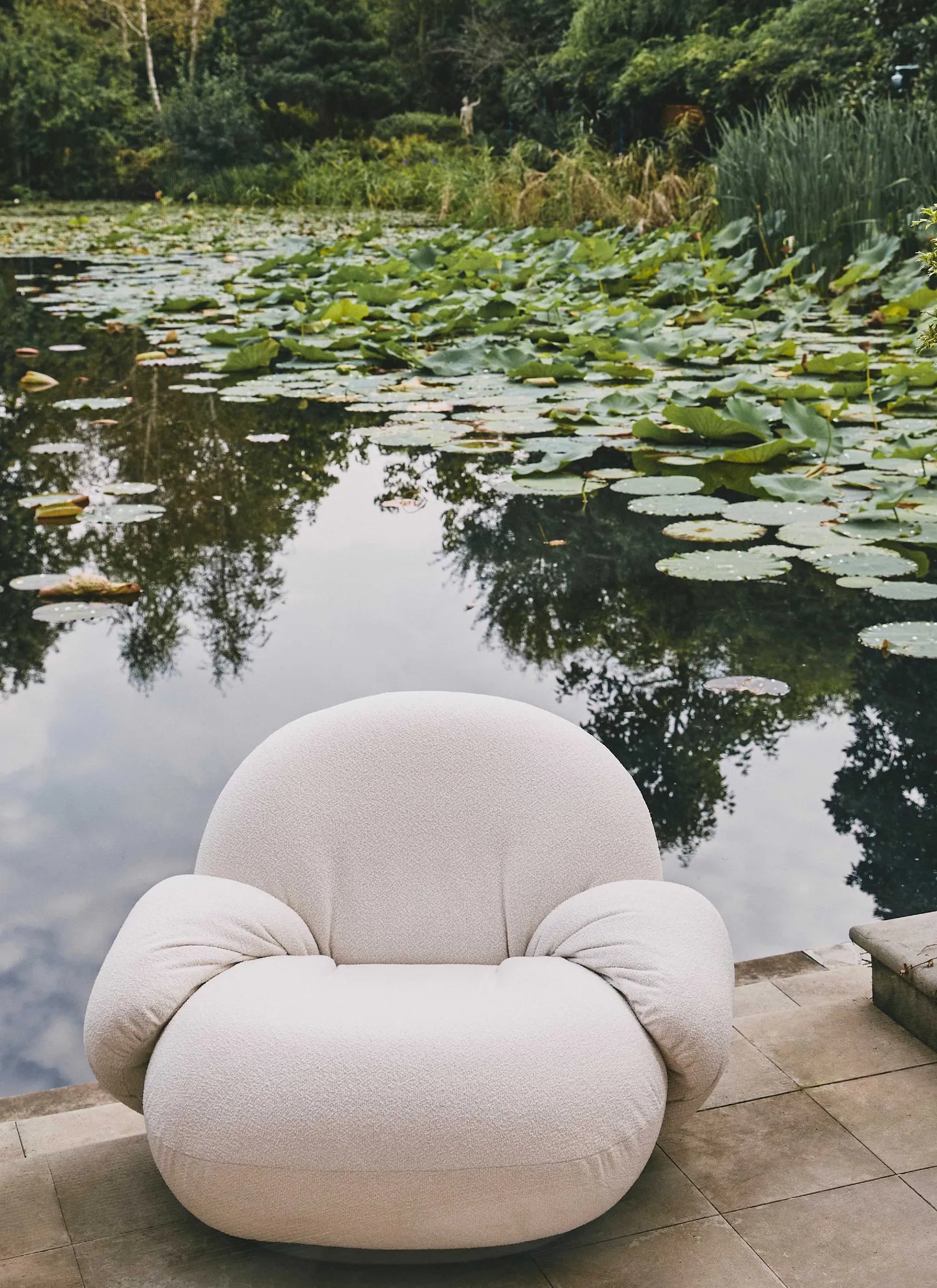 Velara Armchair